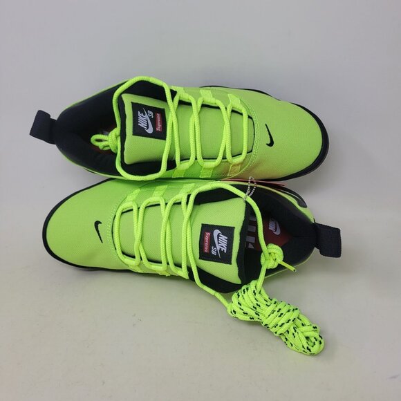 NIKE SB DARWIN LOW Supreme VOLT Men's Size 10.5 FQ3000-700 - Picture 9 of 11